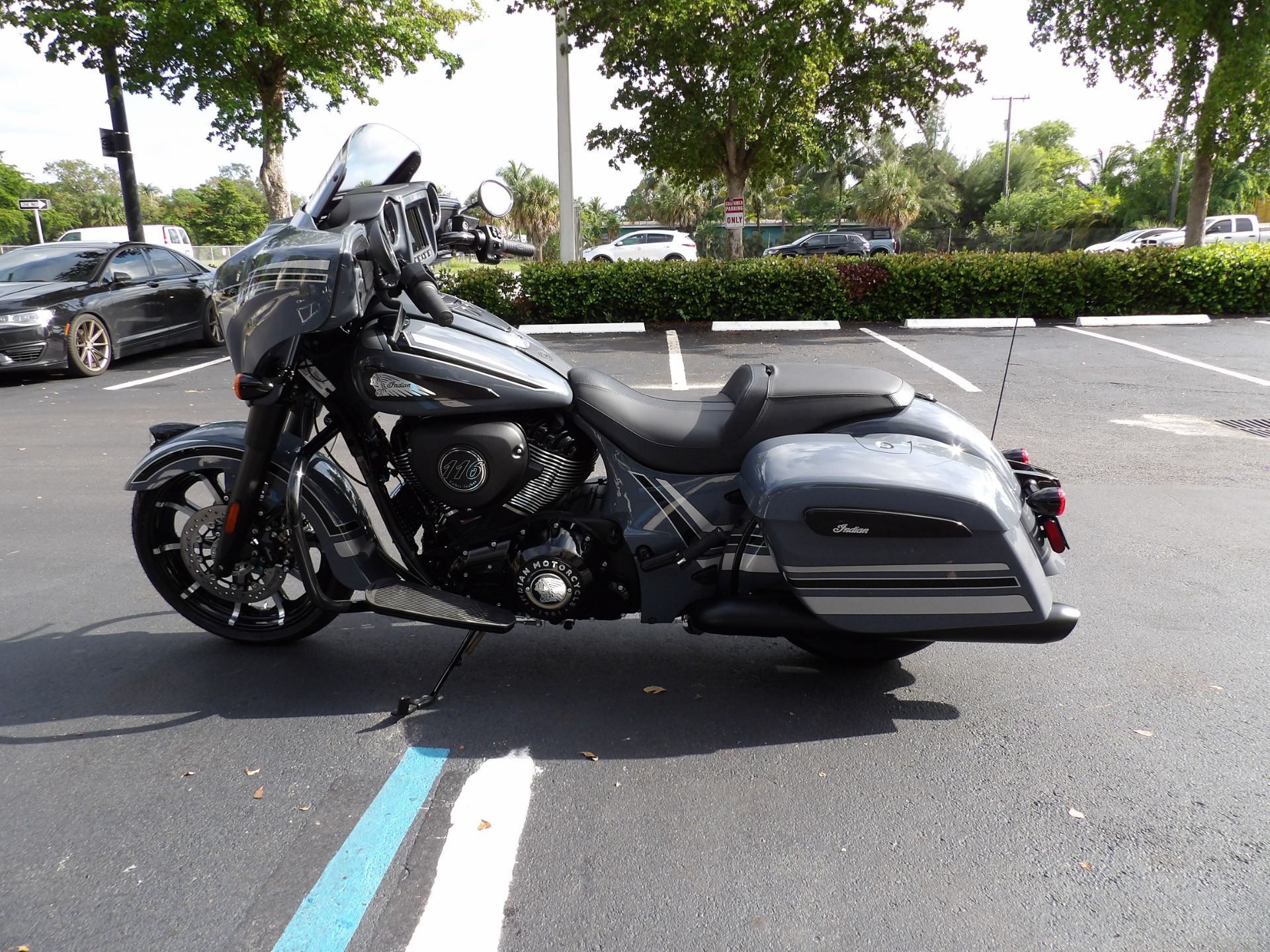 2024 Indian Motorcycle Chieftain® Dark Horse® Icon in Fort Lauderdale, Florida - Photo 6