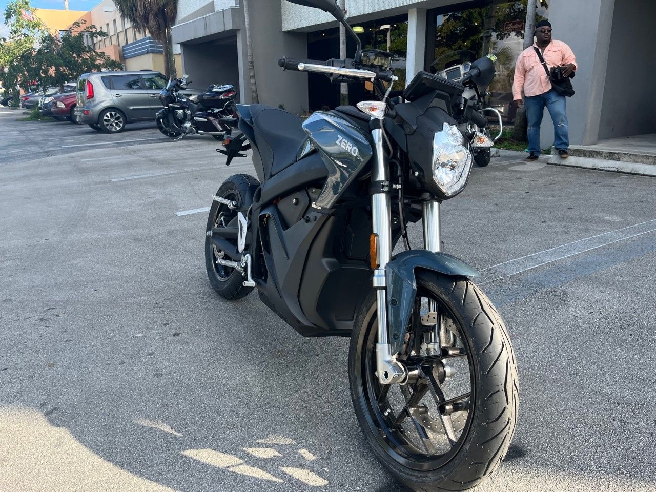 2024 Zero Motorcycles S ZF7.2 in Fort Lauderdale, Florida - Photo 9