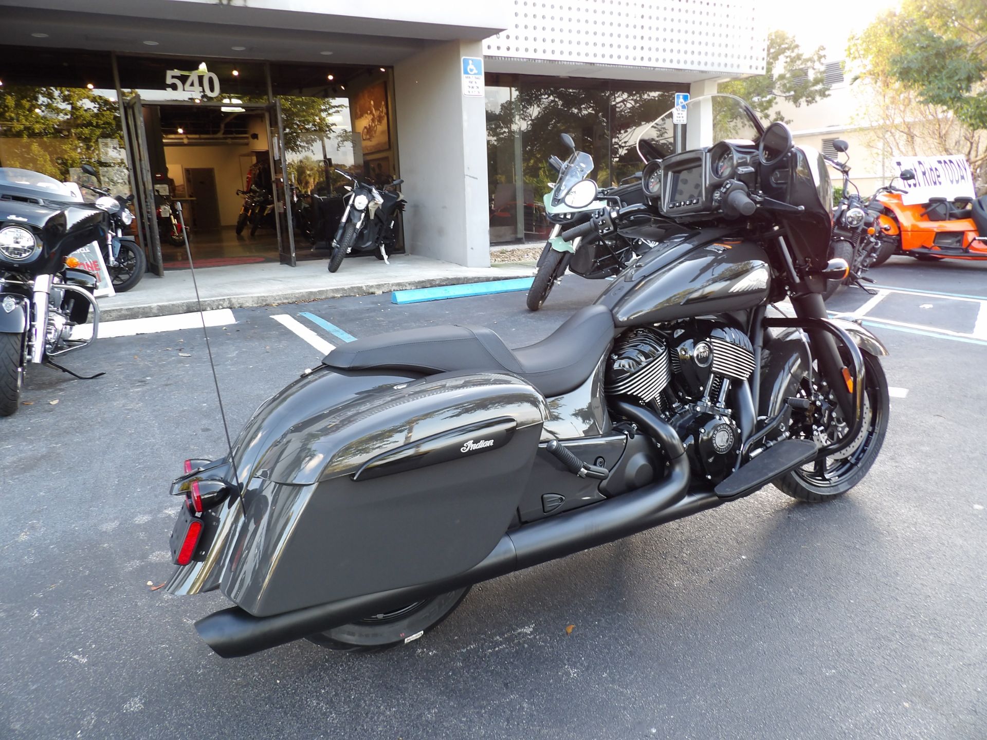 2024 Indian Motorcycle Chieftain® Dark Horse® in Fort Lauderdale, Florida - Photo 3