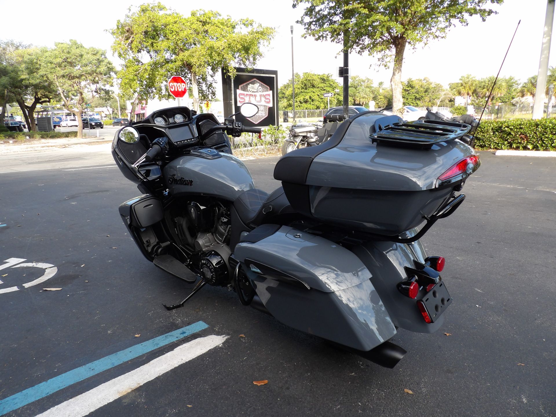 2024 Indian Motorcycle Pursuit® Dark Horse® with PowerBand Audio Package in Fort Lauderdale, Florida - Photo 5