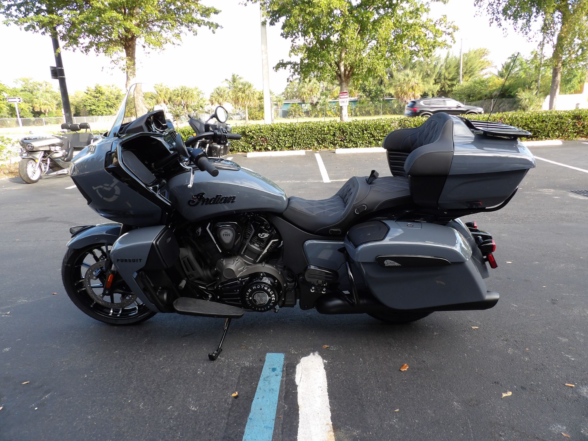 2024 Indian Motorcycle Pursuit® Dark Horse® with PowerBand Audio Package in Fort Lauderdale, Florida - Photo 6