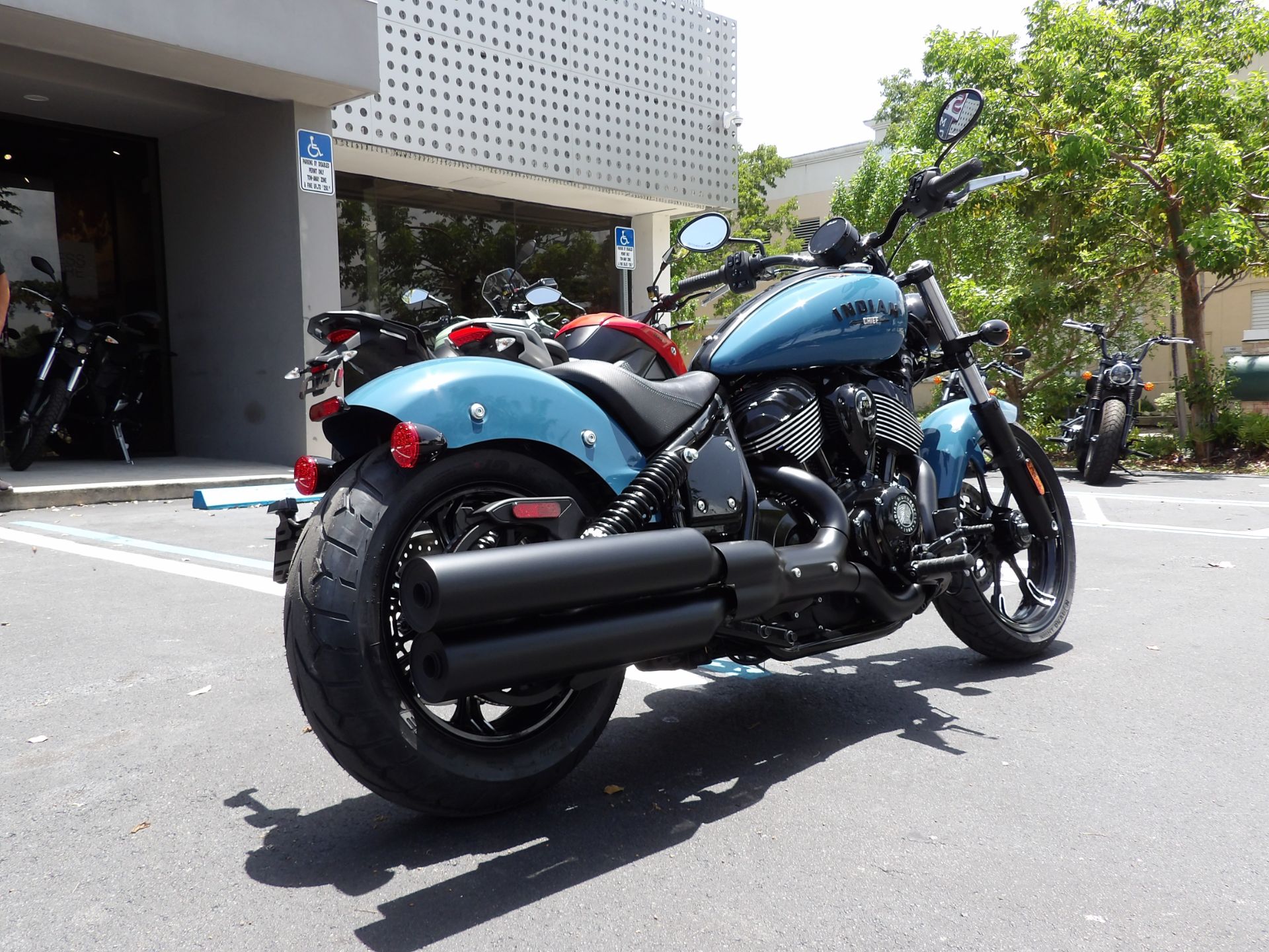 2024 Indian Motorcycle Chief Dark Horse® Icon in Fort Lauderdale, Florida - Photo 3